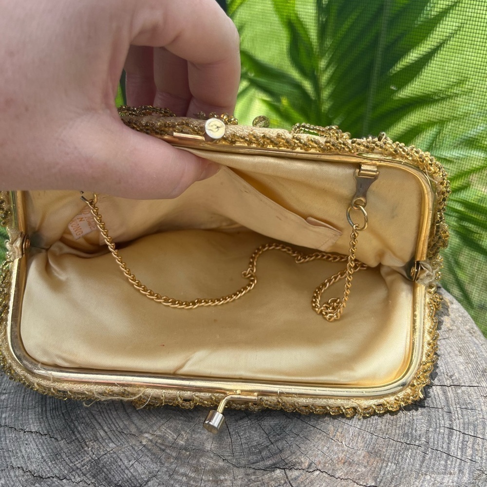 Vintage Beige Beaded Chain Handle Top Clasp Small Clutch - Picture 11 of 12